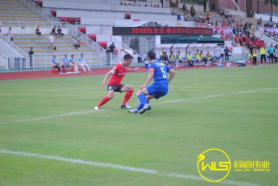42分鐘，深圳鵬城，11號周俊進(jìn)球，1-0