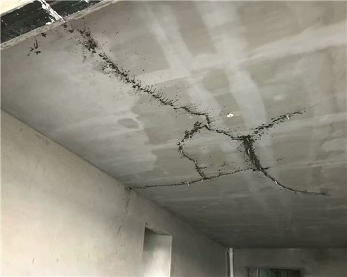 柳州樓面整體防水補漏專業、專注20年防水工程【廣西初旭防水補漏公司】