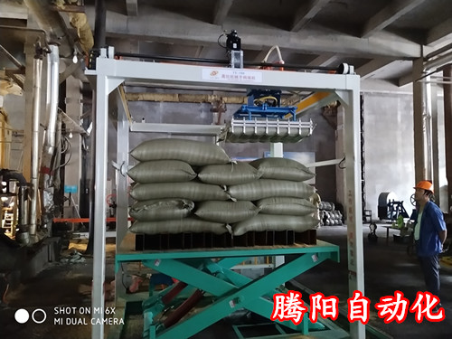 自動碼垛機械手適用性強_應用范圍廣