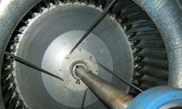 成都學校食堂抽油煙機清洗_大型煙道清洗_排煙道清洗公司