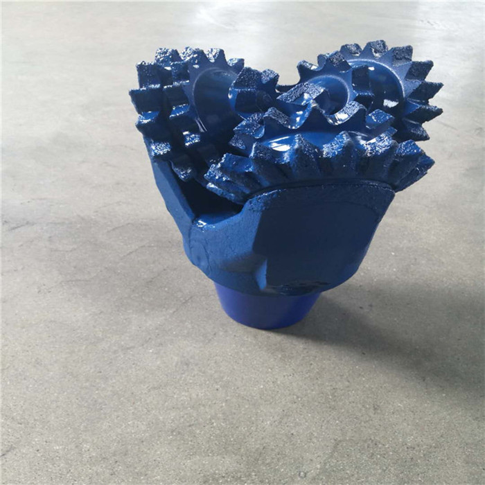 硬質合金牙輪鉆頭_江漢三牙輪鉆頭